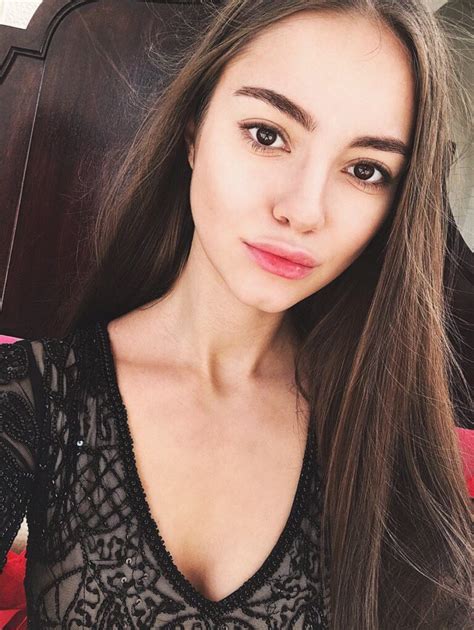 SolaZola (Сола Зола) .